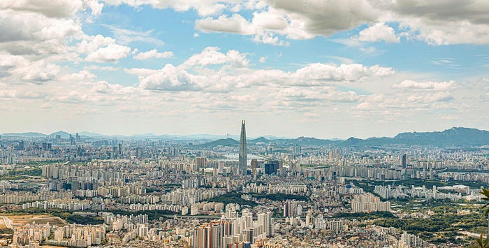 Careers Are Collapsing. Jobs Are Dying. The Smartest People Are Doing This Right Now | article review image